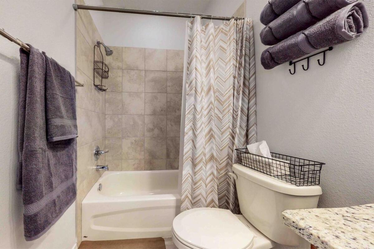 Modern Home 3Br Next To Airport, Netflix, Casino Albuquerque Exteriör bild